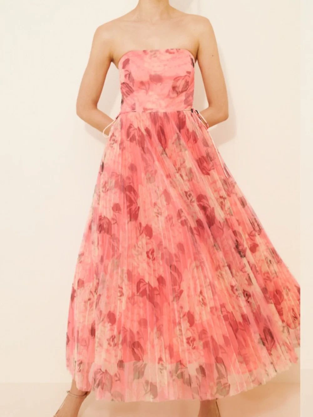 Hutch Anthropologie Strapless Pleated Maxi
Dress
K23